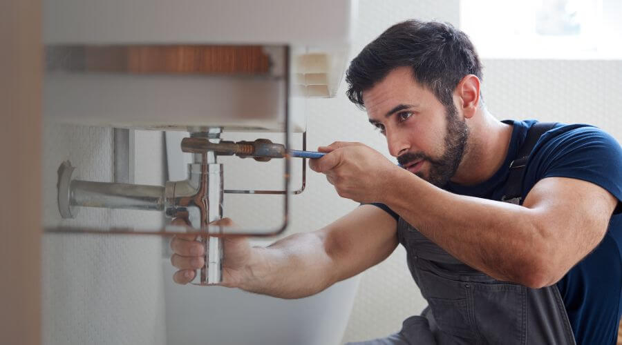 Water heater leaking fix in Lusby, MD